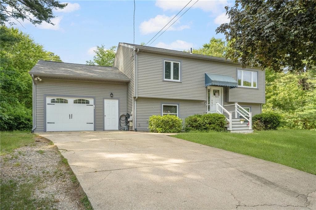 40 Red Oak Drive