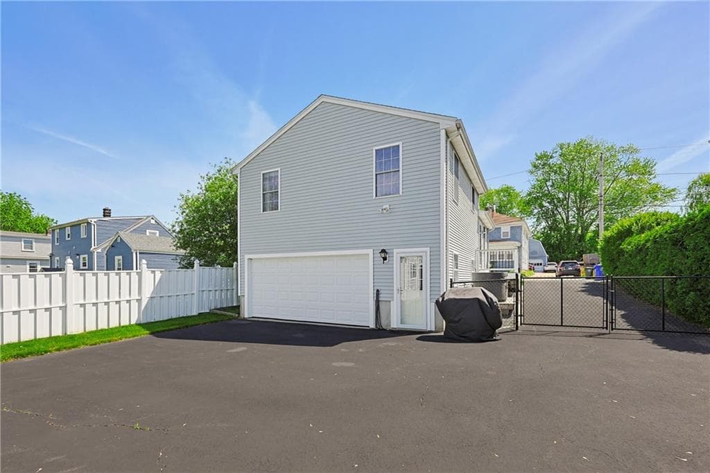 9 Doran Avenue - Photo 4