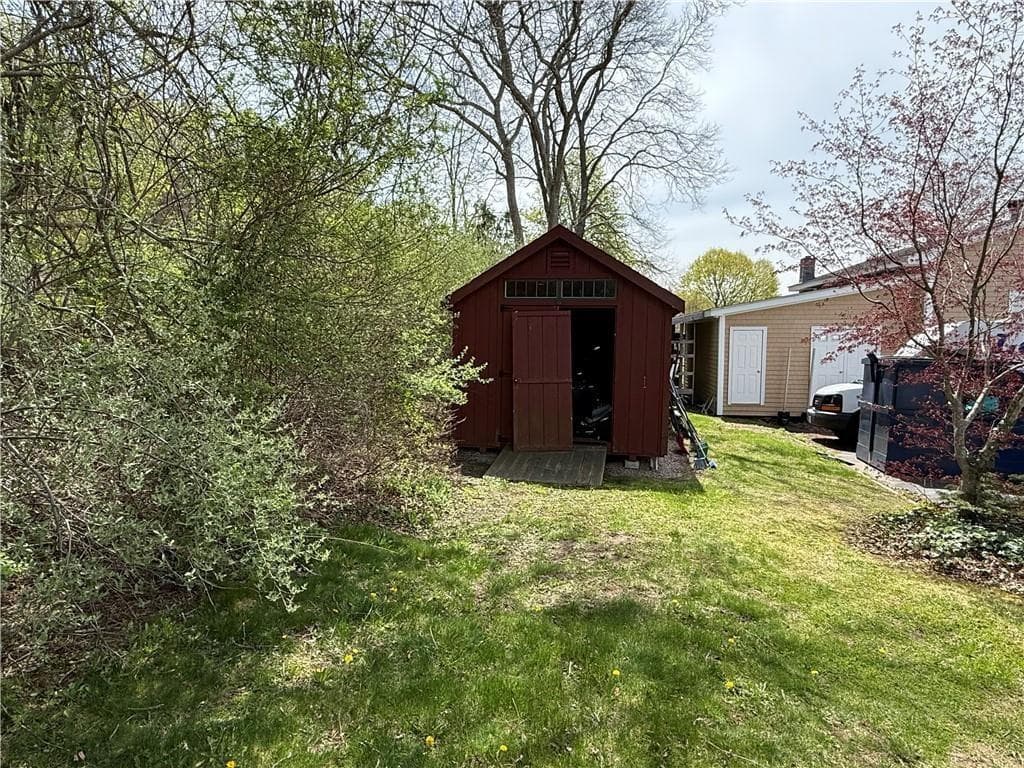 1 Edgewood Avenue - Photo 5