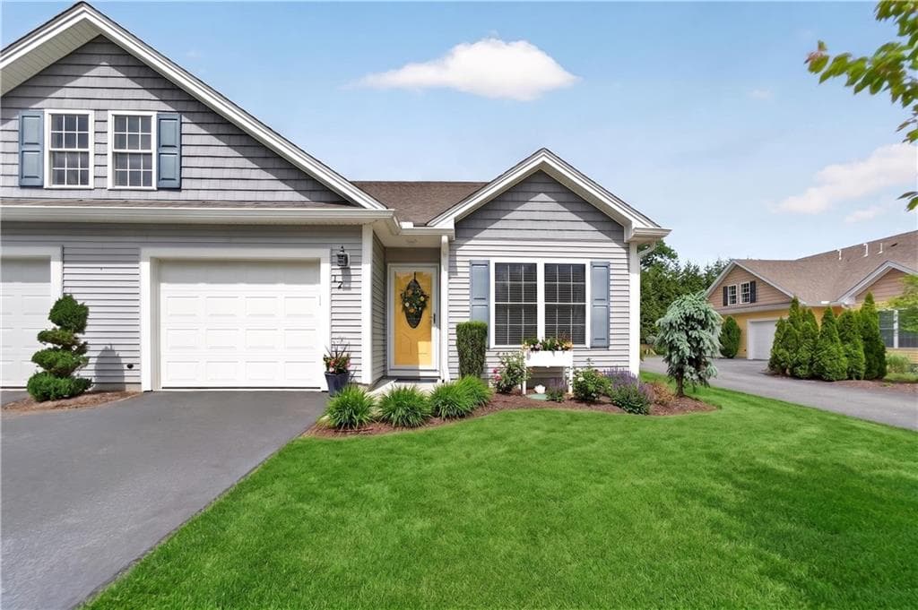12 Rivers Edge Drive
