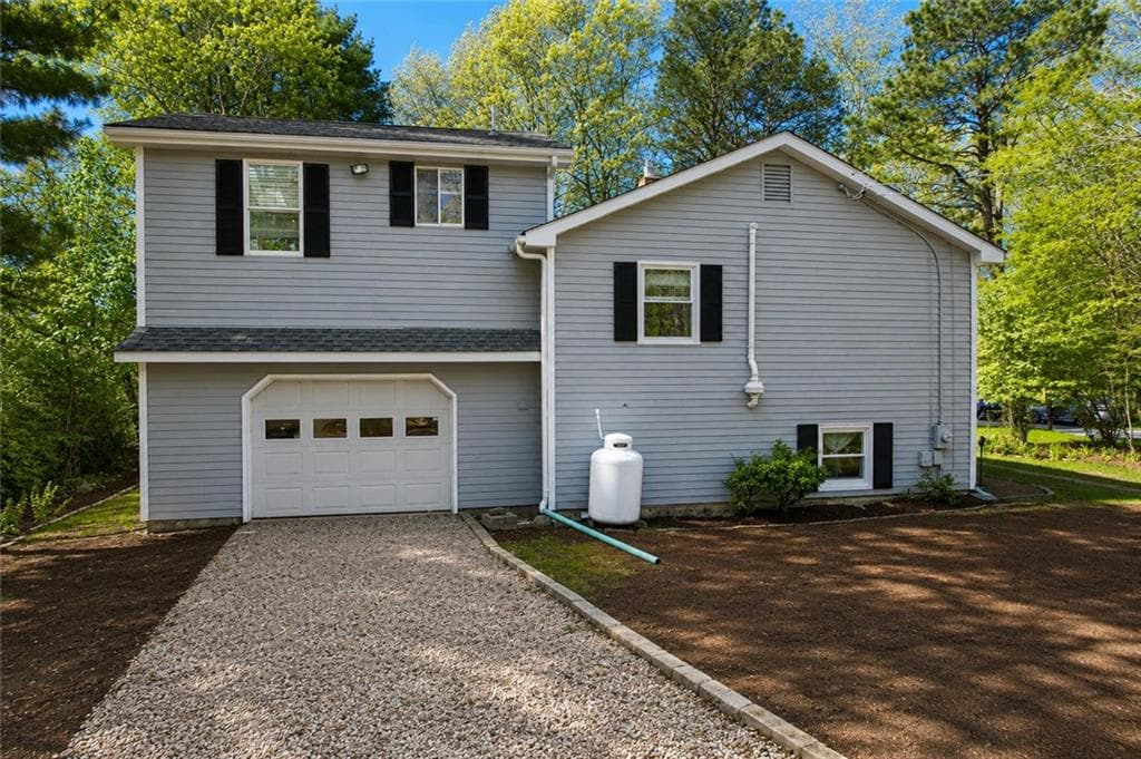 119 Hemlock Road - Photo 3