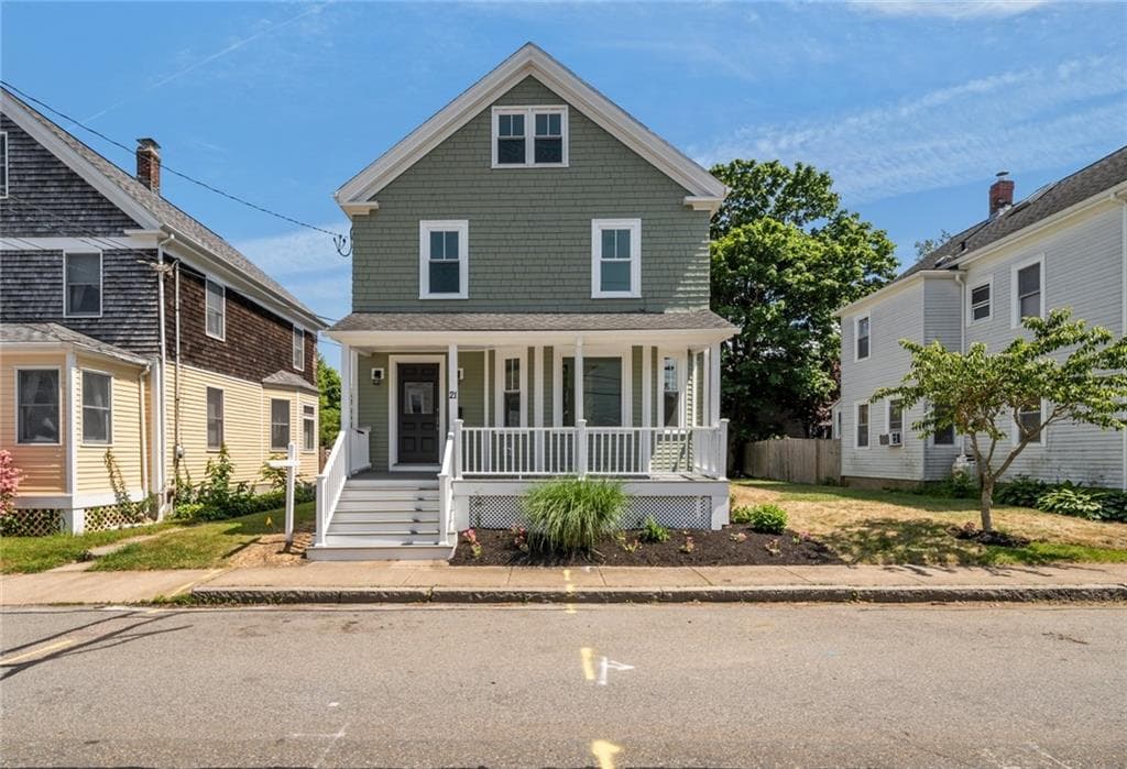 21 Russell Avenue