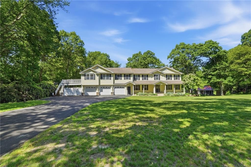 71 Rolling Hill Drive - Photo 2