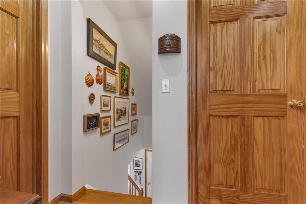815 Elm Street - Photo 4