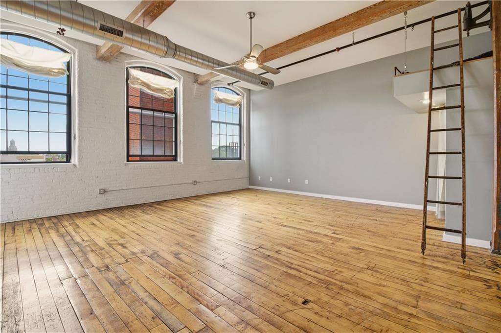 28 Bayley St Street