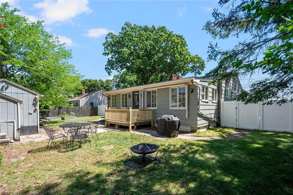 905 Bullocks Point Avenue - Photo 3