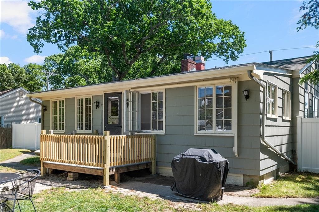 905 Bullocks Point Avenue - Photo 4
