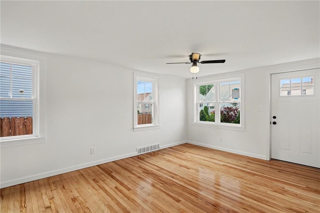 125 Olympia Avenue - Photo 5