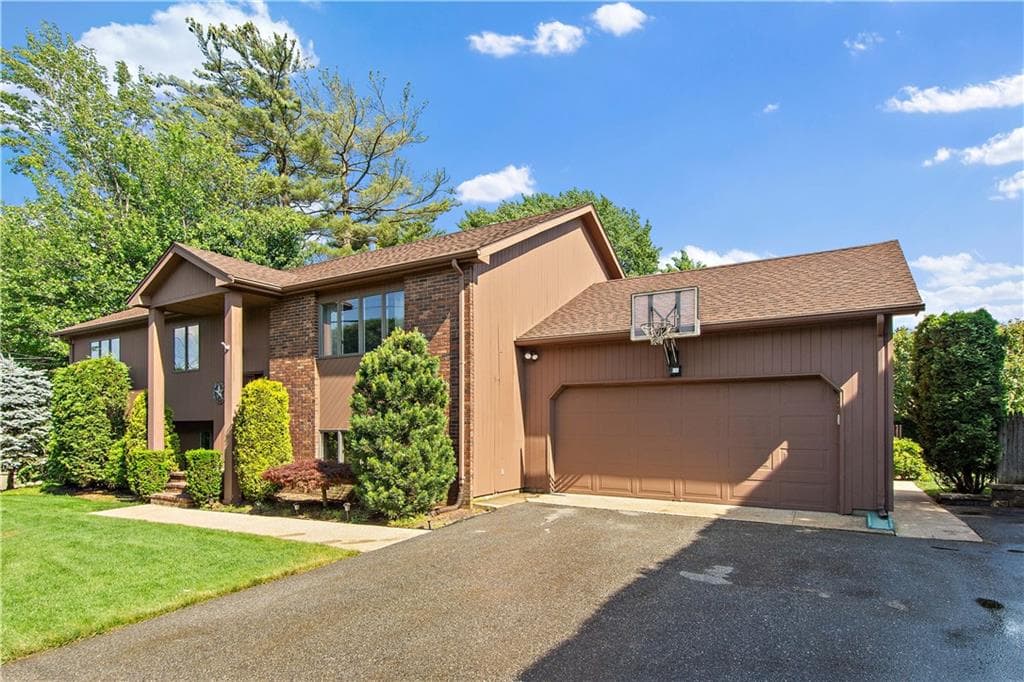 1164 Scituate Avenue - Photo 2
