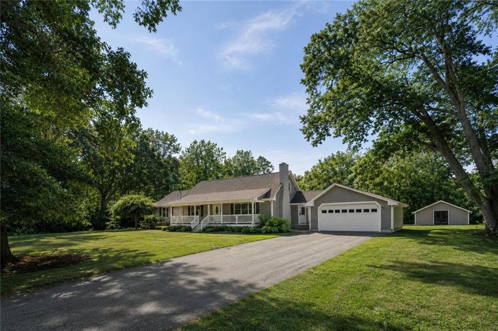 380 Woodward Avenue - Photo 2