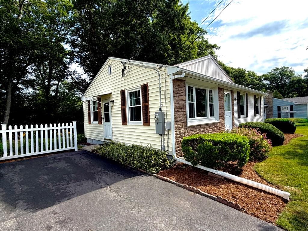 83 Crestwood Court - Photo 3