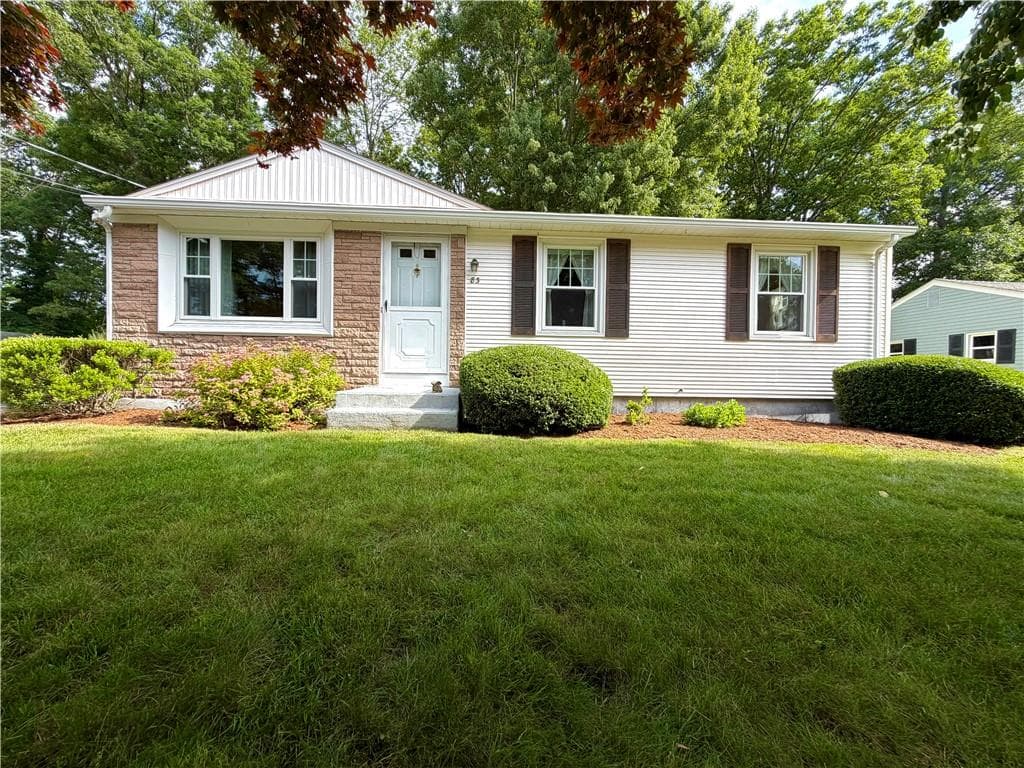83 Crestwood Court