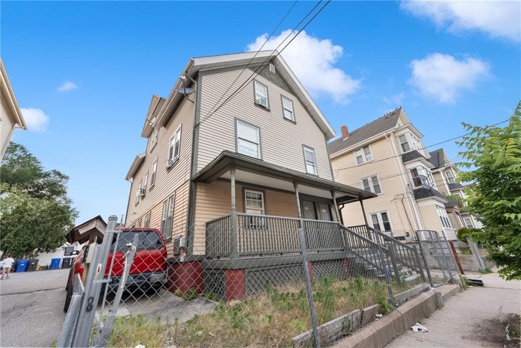 113 Summer Street - Photo 2