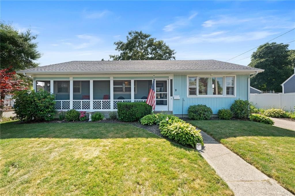 9 Woodlund Avenue