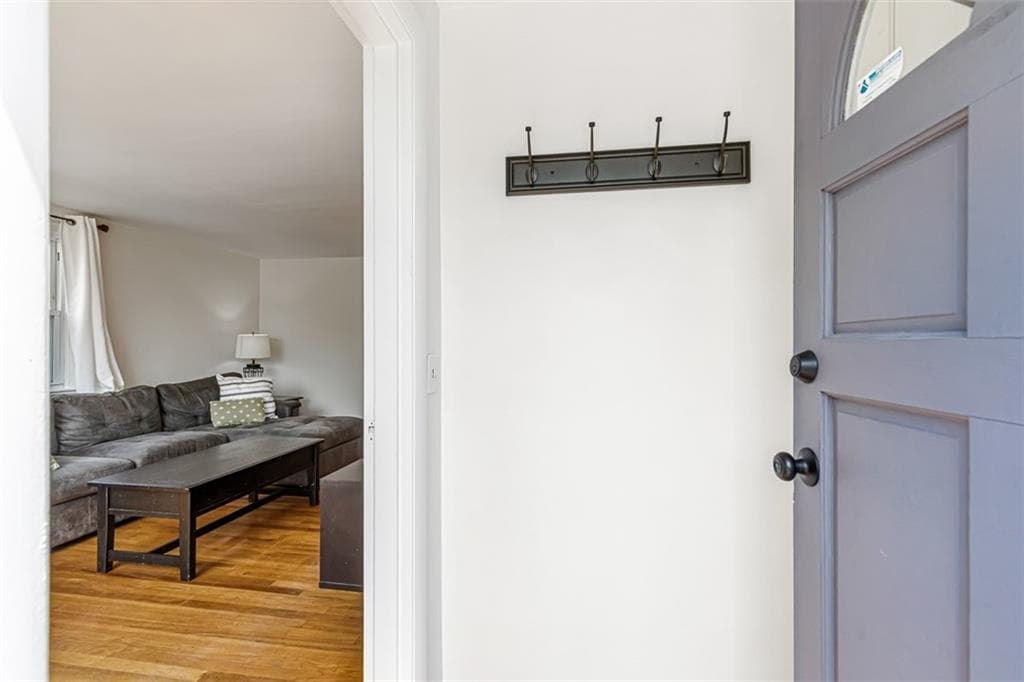 97 Victor Avenue - Photo 5