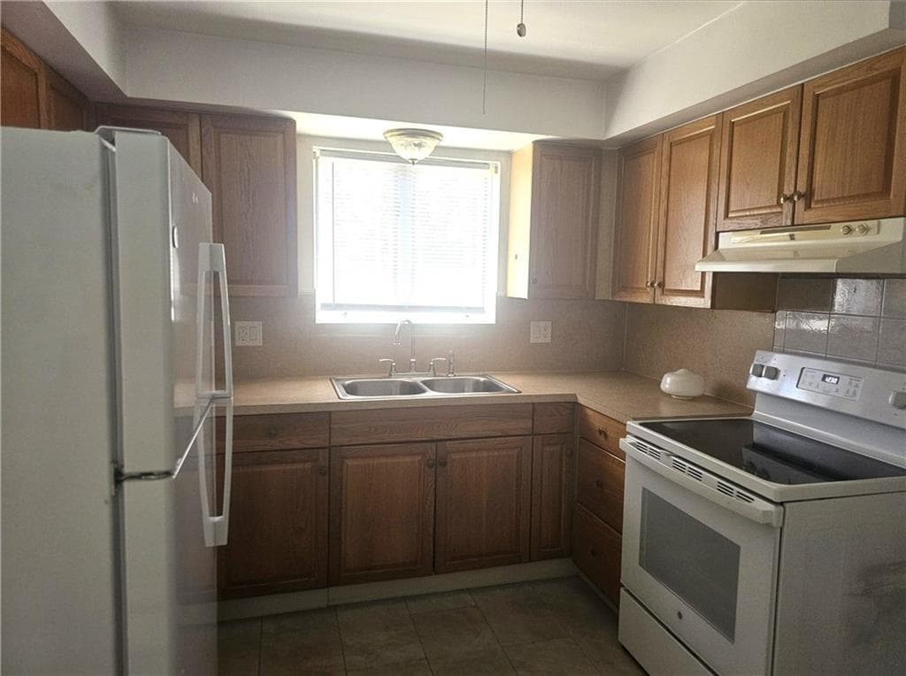 124 Jane Street #B - Photo 4