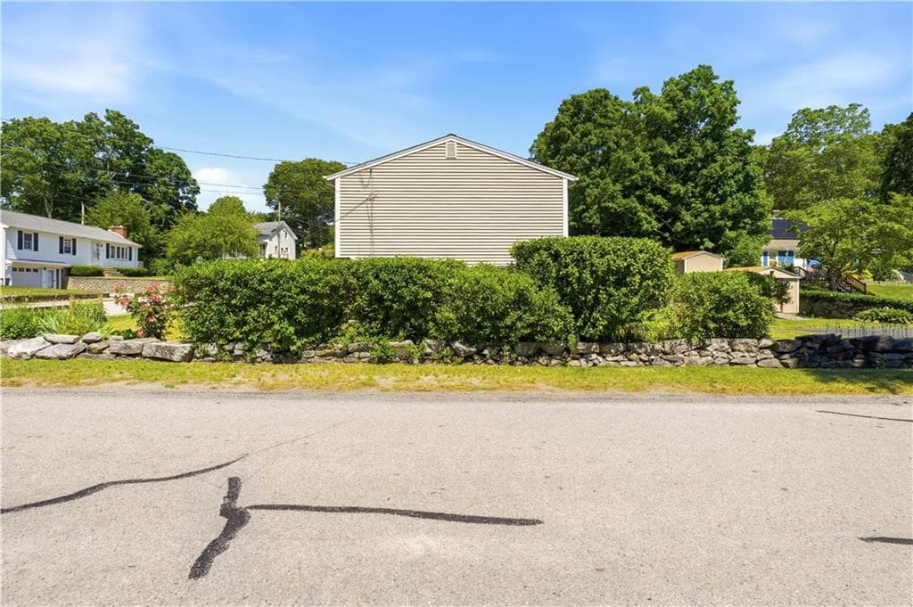 14 Oak Street - Photo 3