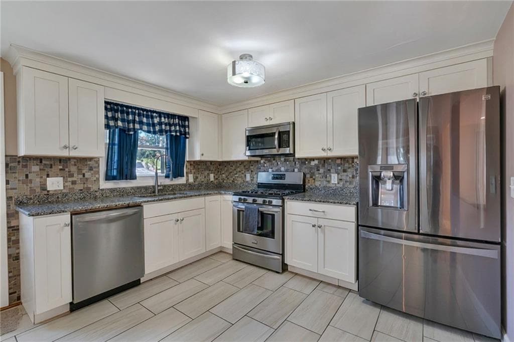 83 Valente Drive - Photo 3