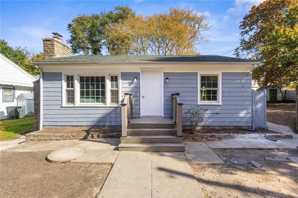 400 Schooner Avenue