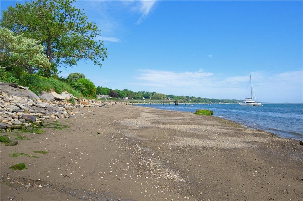 54 Oliver Hazard Perry Road - Photo 3
