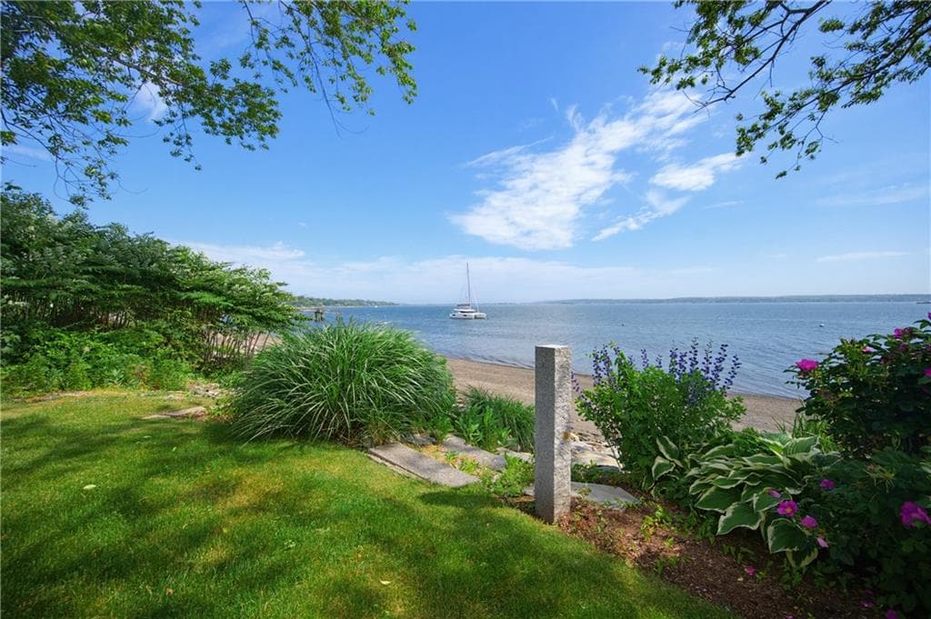 54 Oliver Hazard Perry Road - Photo 1