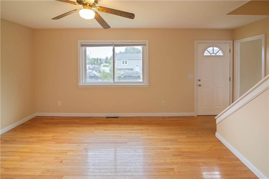 23 Saundra Drive - Photo 4