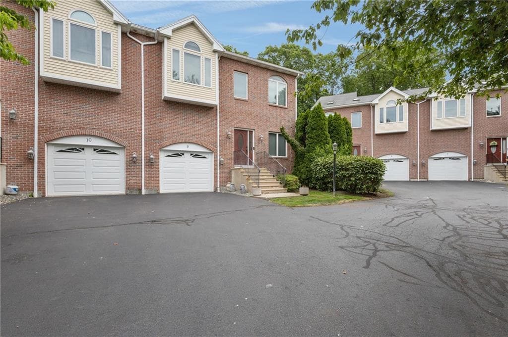 131 Fruit Hill Avenue #9