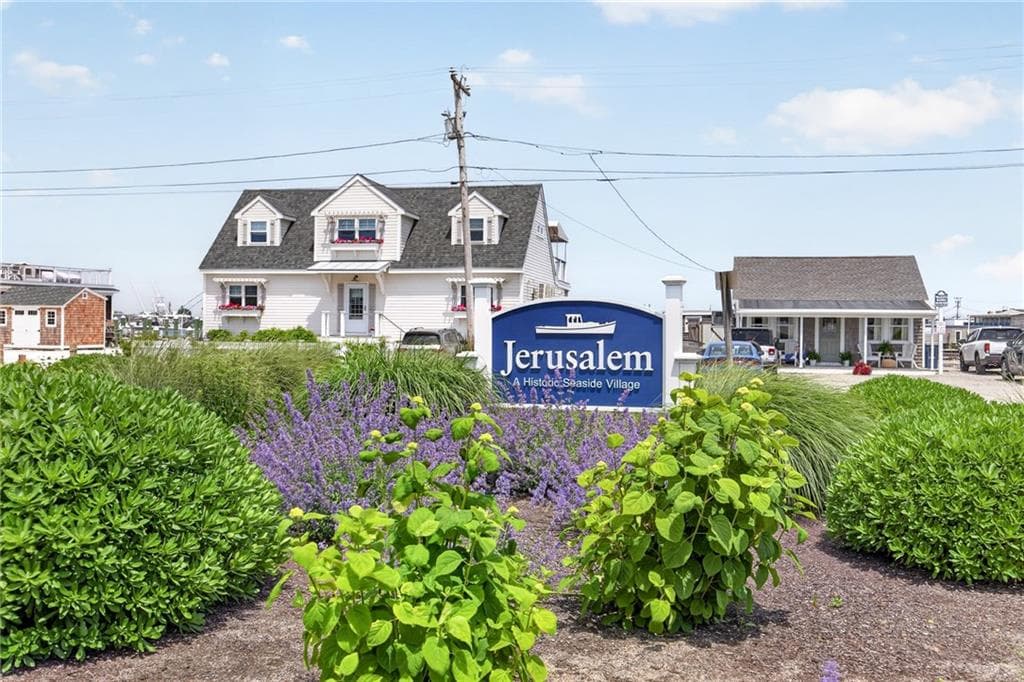 1185 Succotash Road - Photo 2