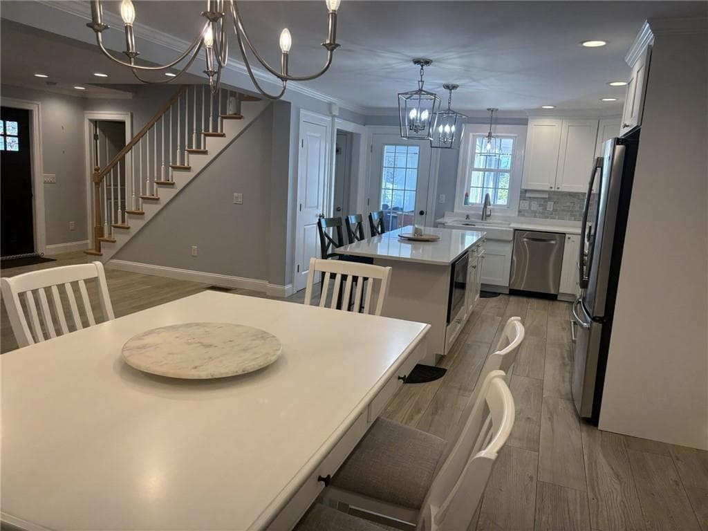 210 High Street - Photo 3