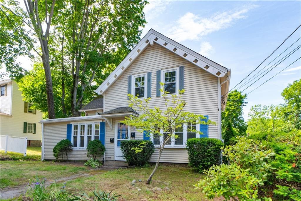 978 Kingstown Road