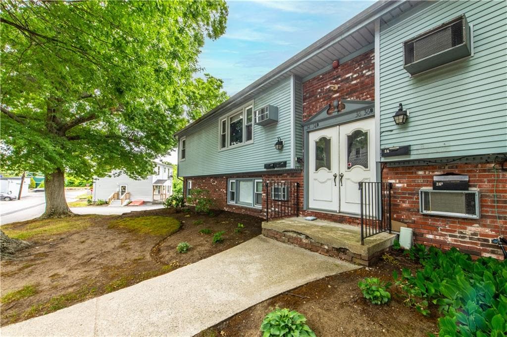 34 Capuano Avenue #A - Photo 3