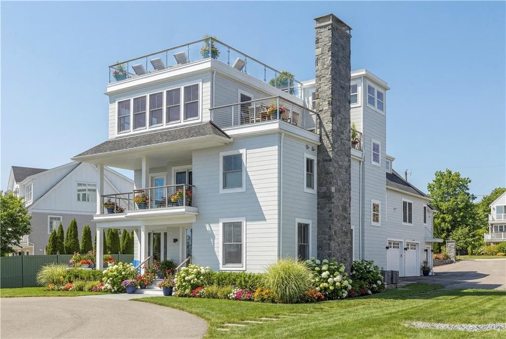 592 Tuckerman Avenue - Photo 3