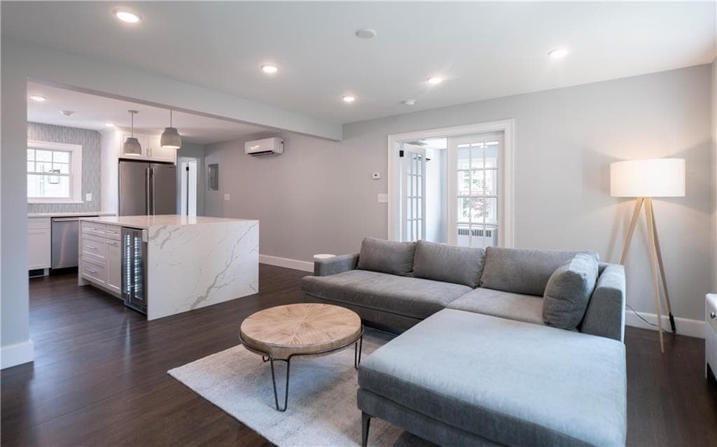 118 Ruggles Avenue #101 - Photo 5