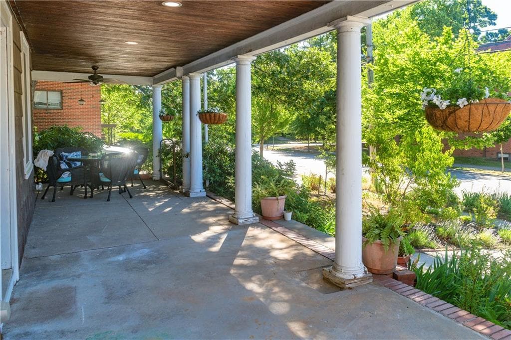 173 Lexington Avenue - Photo 2
