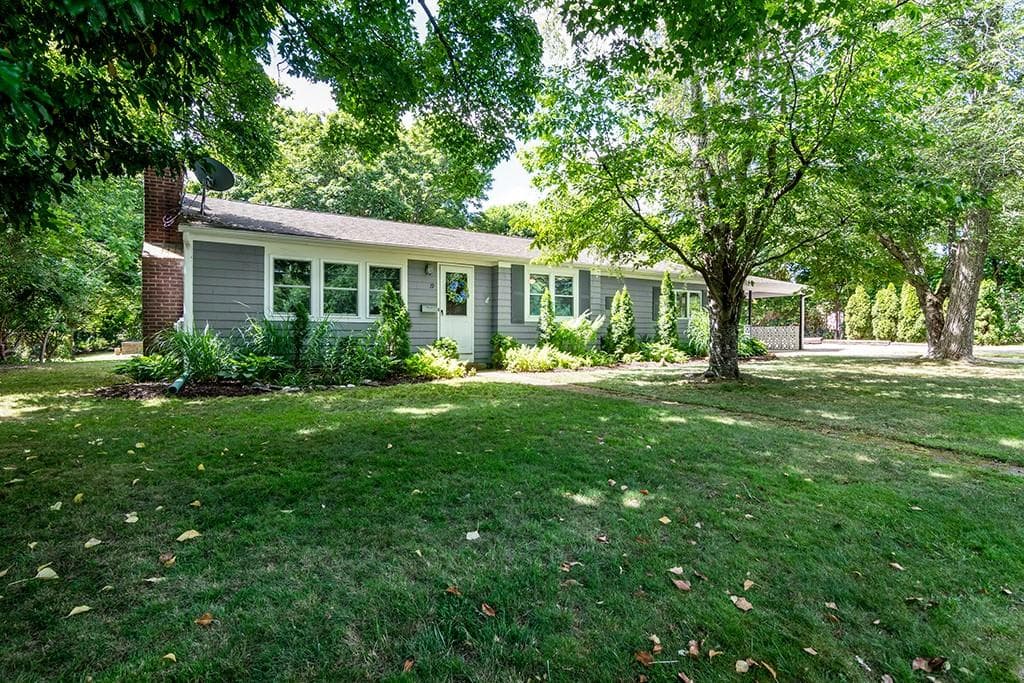 19 Waldron Avenue