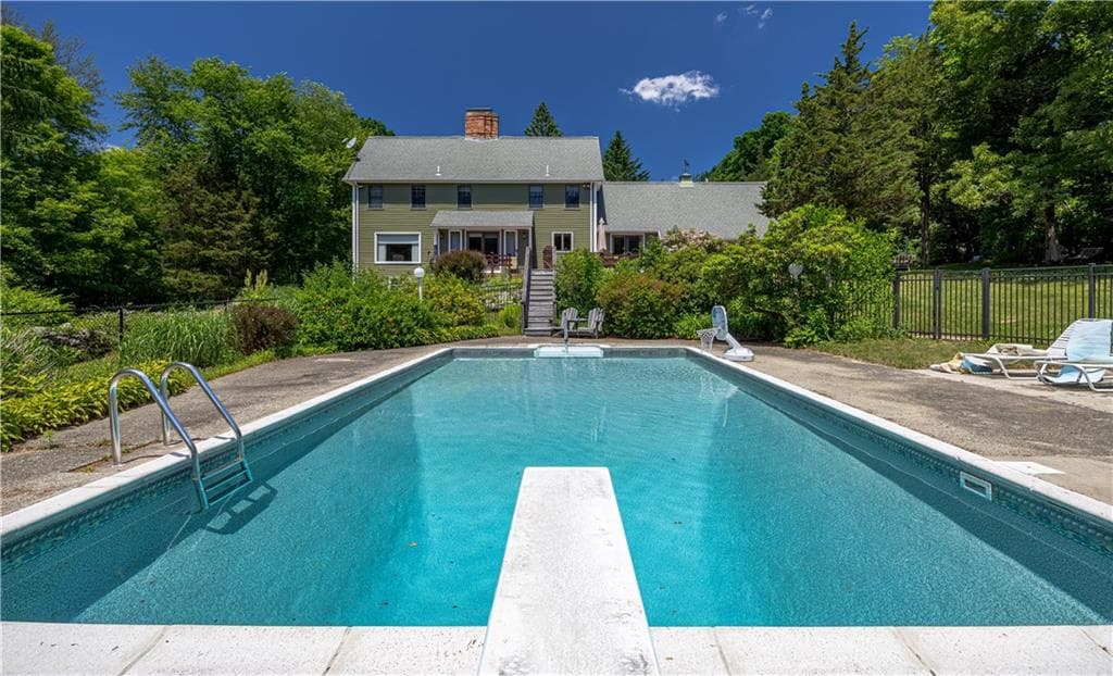 117 South Killingly Road