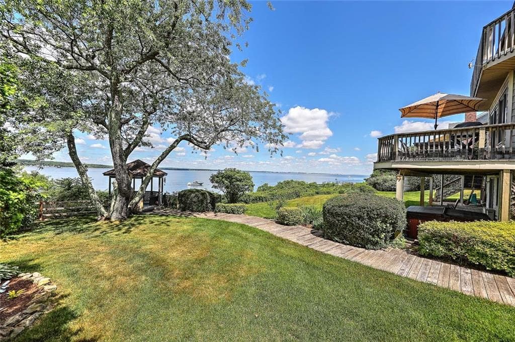 129 Seaside Drive - Photo 5