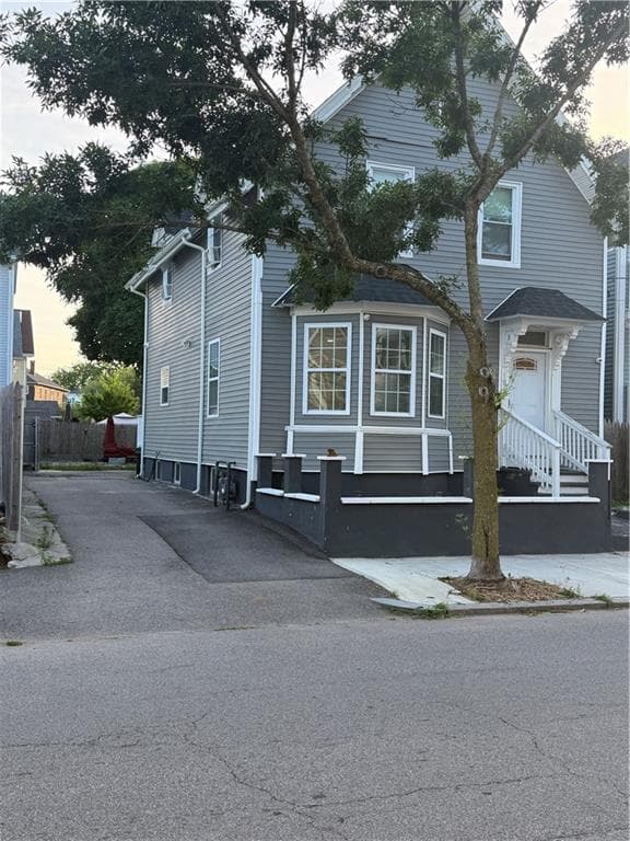 124 River Avenue - Photo 3