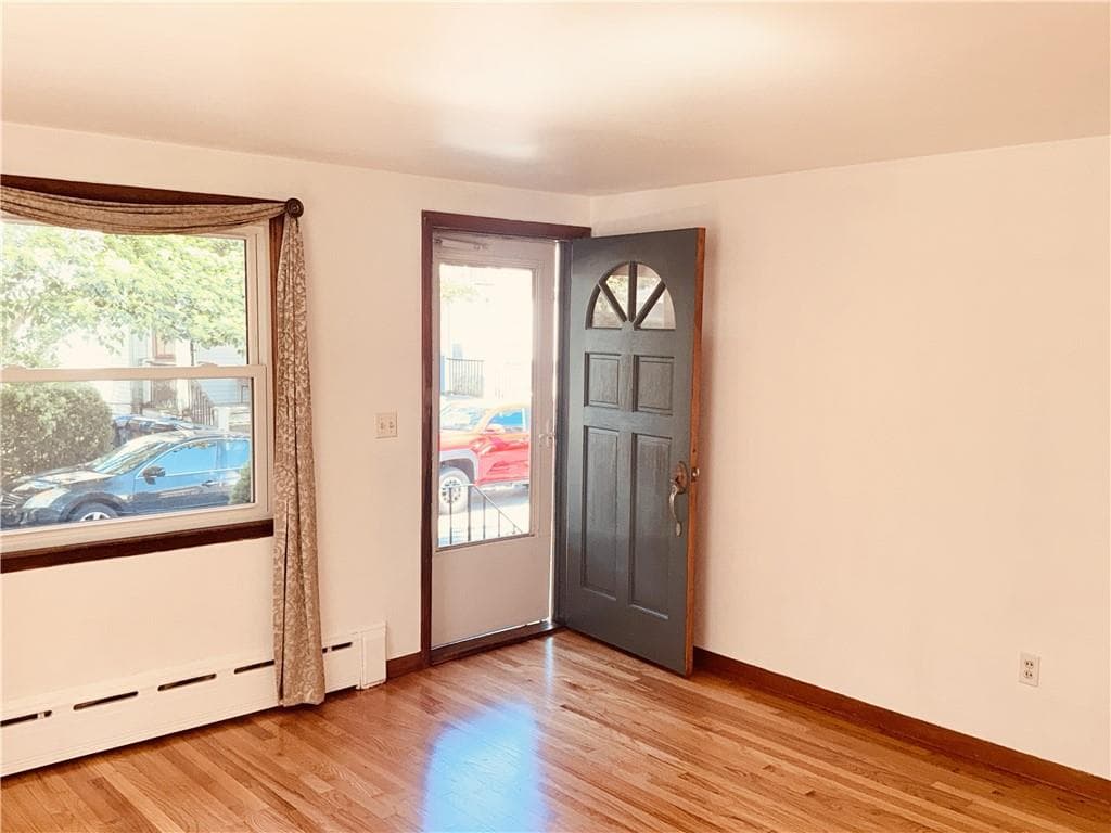 25 Thurston Avenue #B - Photo 2
