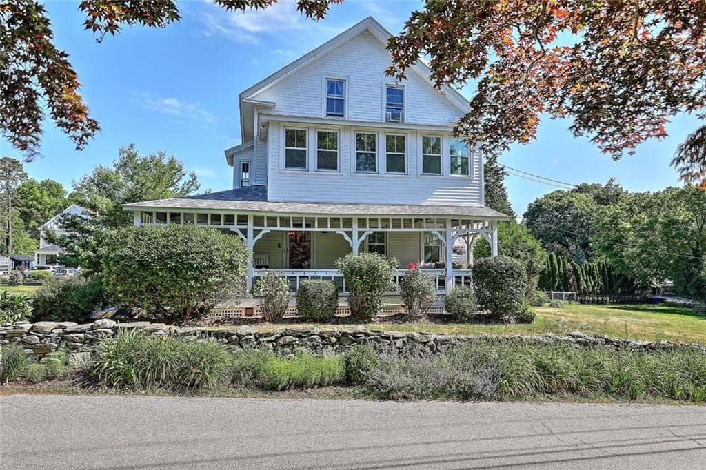 26 Maple Road - Photo 1