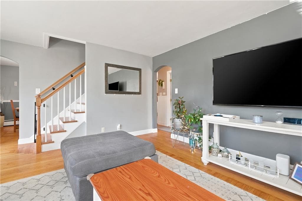 142 Mowry Avenue - Photo 4