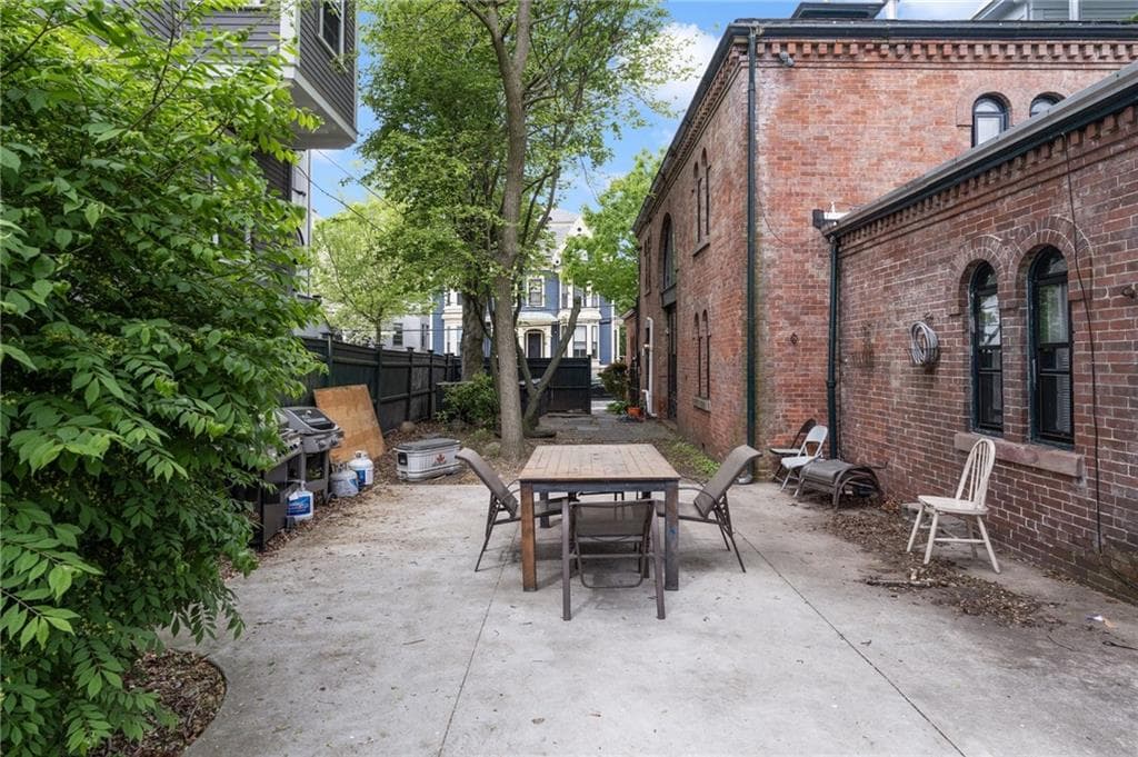 369 Thayer Street - Photo 5