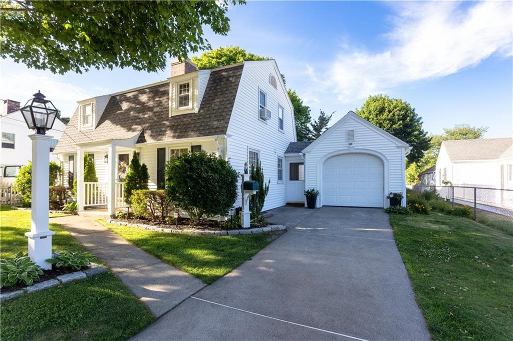 225 Greenwood Avenue - Photo 2
