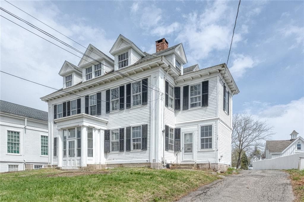 2 Elm Street - Photo 2