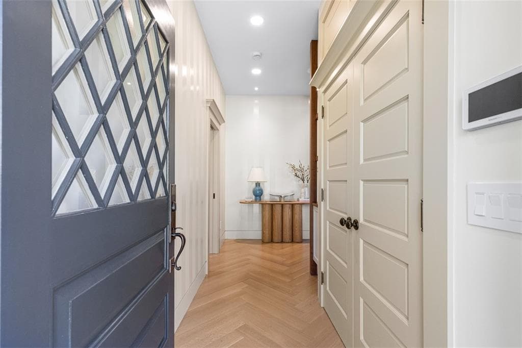 465 Lloyd Avenue - Photo 3