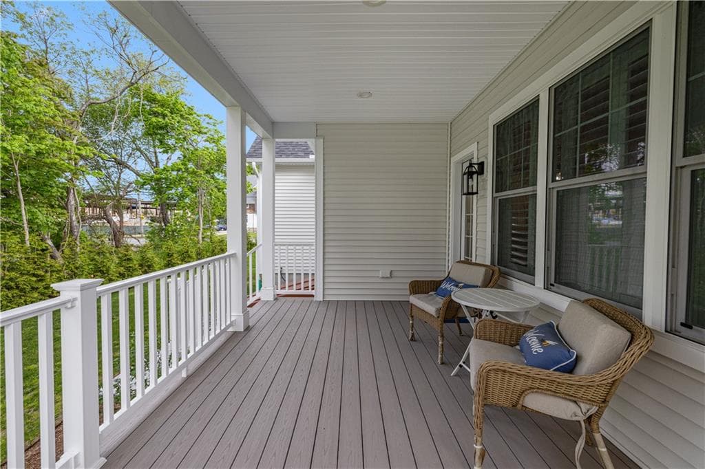 124 Oak Street
