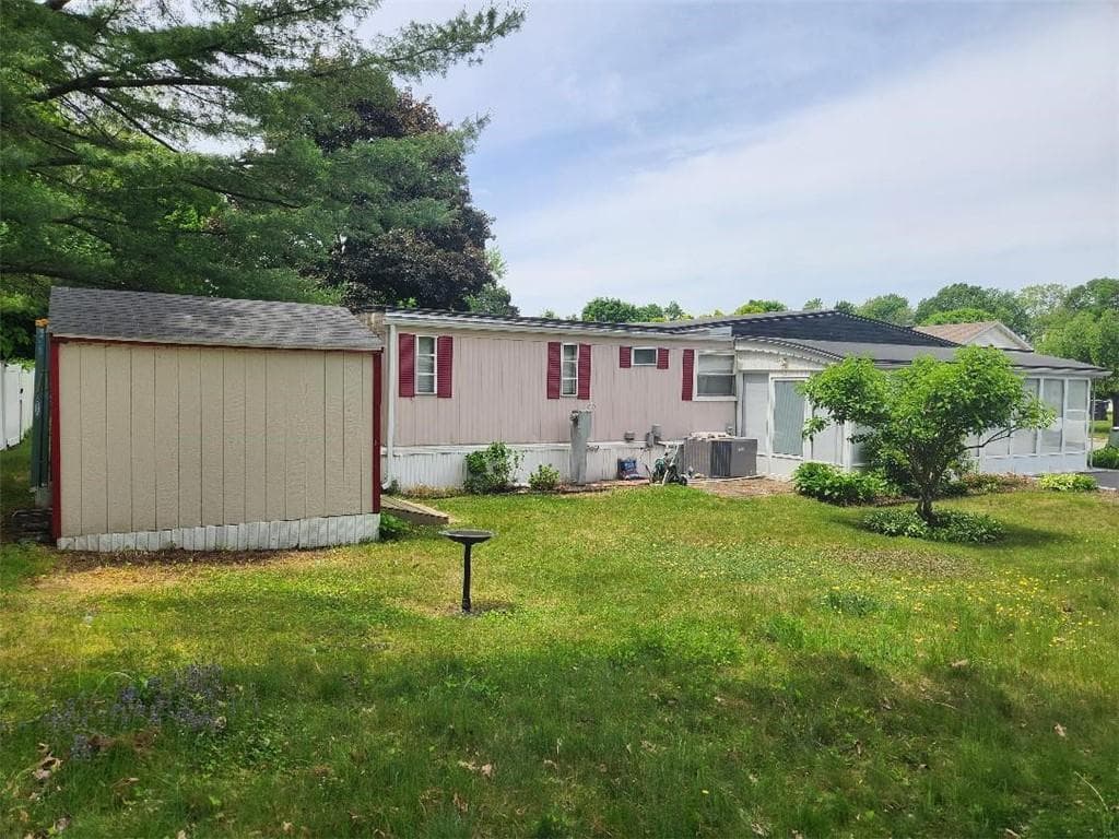 27 Woodward Road - Photo 4