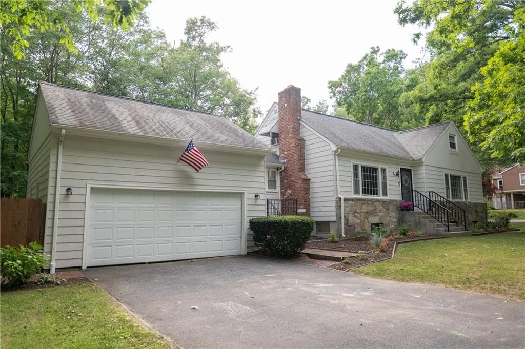 74 Follett Street - Photo 2