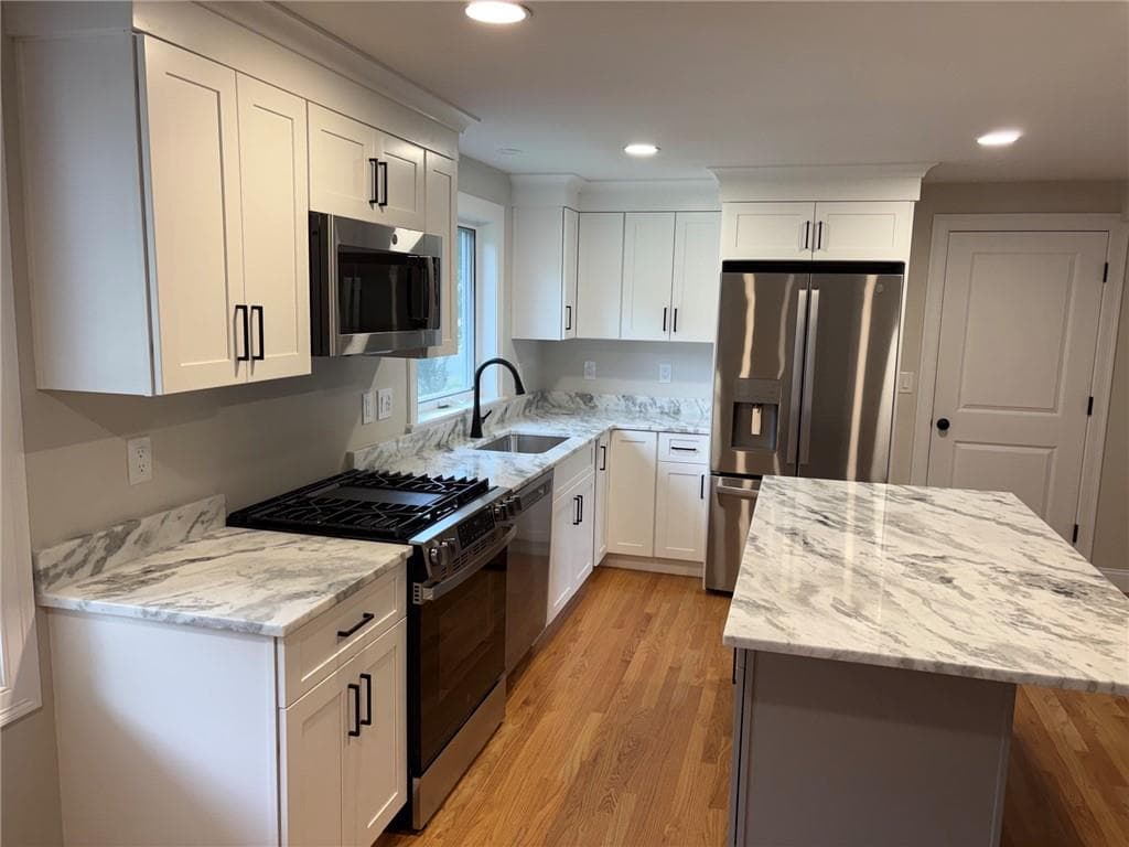 76 Beverly Road - Photo 2