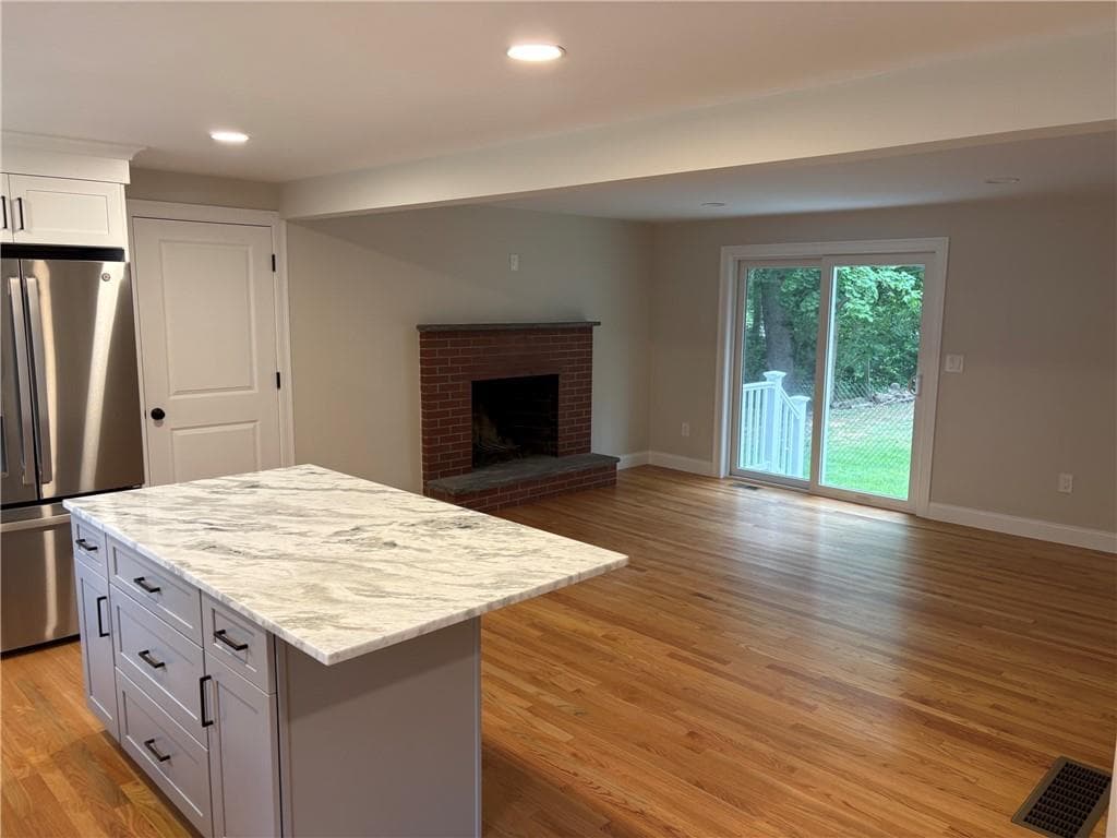 76 Beverly Road - Photo 4